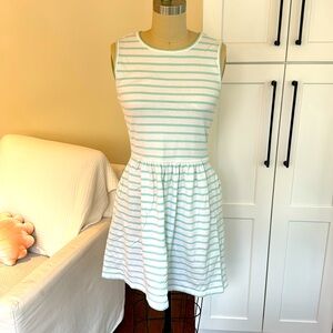 Vineyard Vines cotton dress with pockets